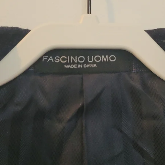 Suit - Picture 3 of 13